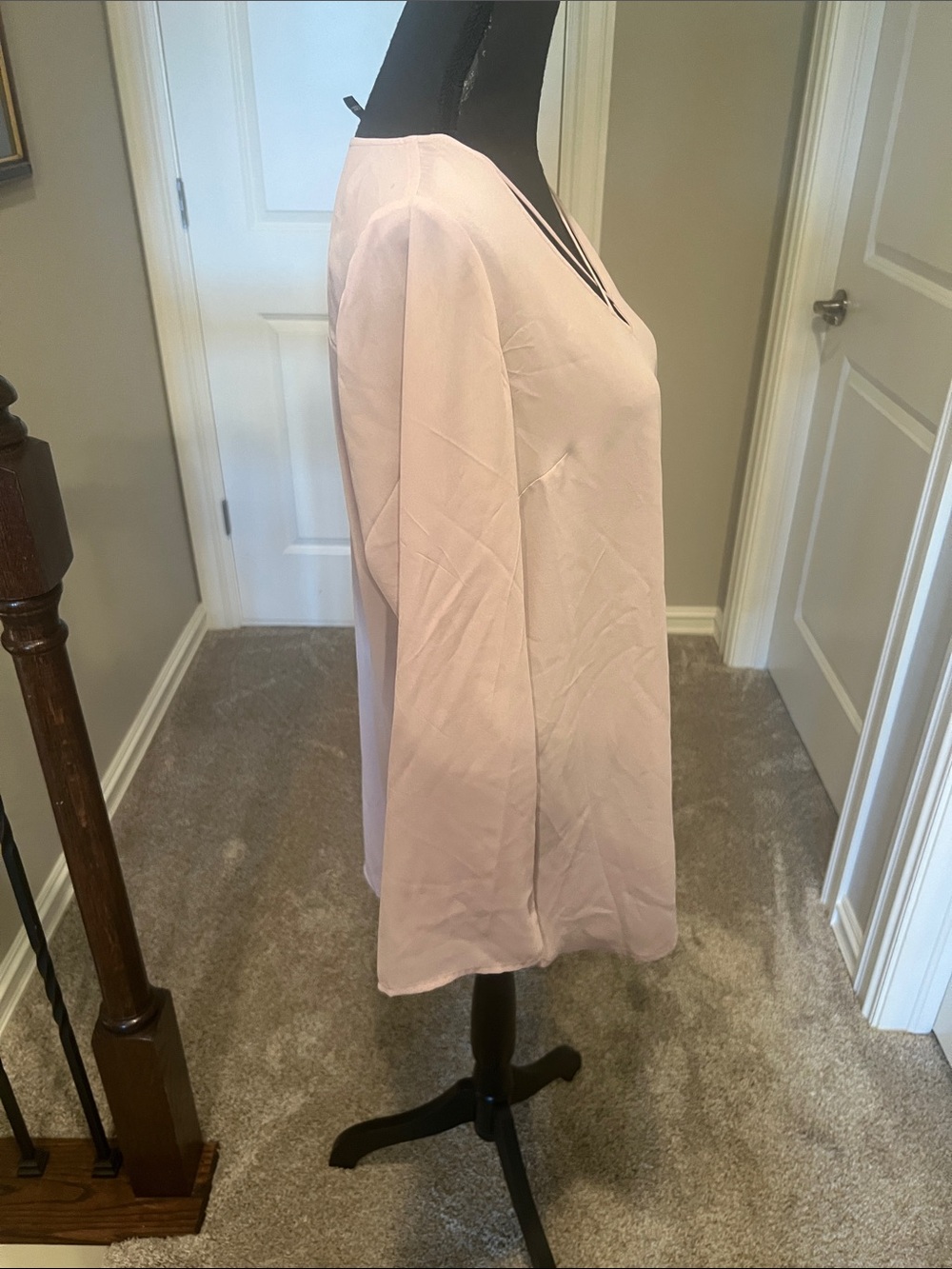 Express Blush Crisscross V-Neck Long Sleeve Blouse Size Medium - Picture 5 of 8